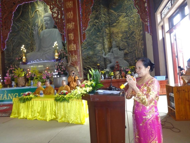 Thanh Hóa: Hai đôi tân hôn về Thiền Viện Trúc Lâm Hàm Rồng làm lễ hằng thuận