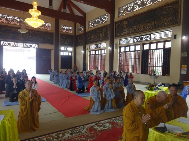 Thanh Hóa: Hai đôi tân hôn về Thiền Viện Trúc Lâm Hàm Rồng làm lễ hằng thuận