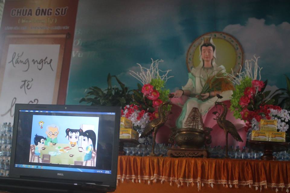 Thanh Hóa: Các cháu Mầm Non về chùa học Phật
