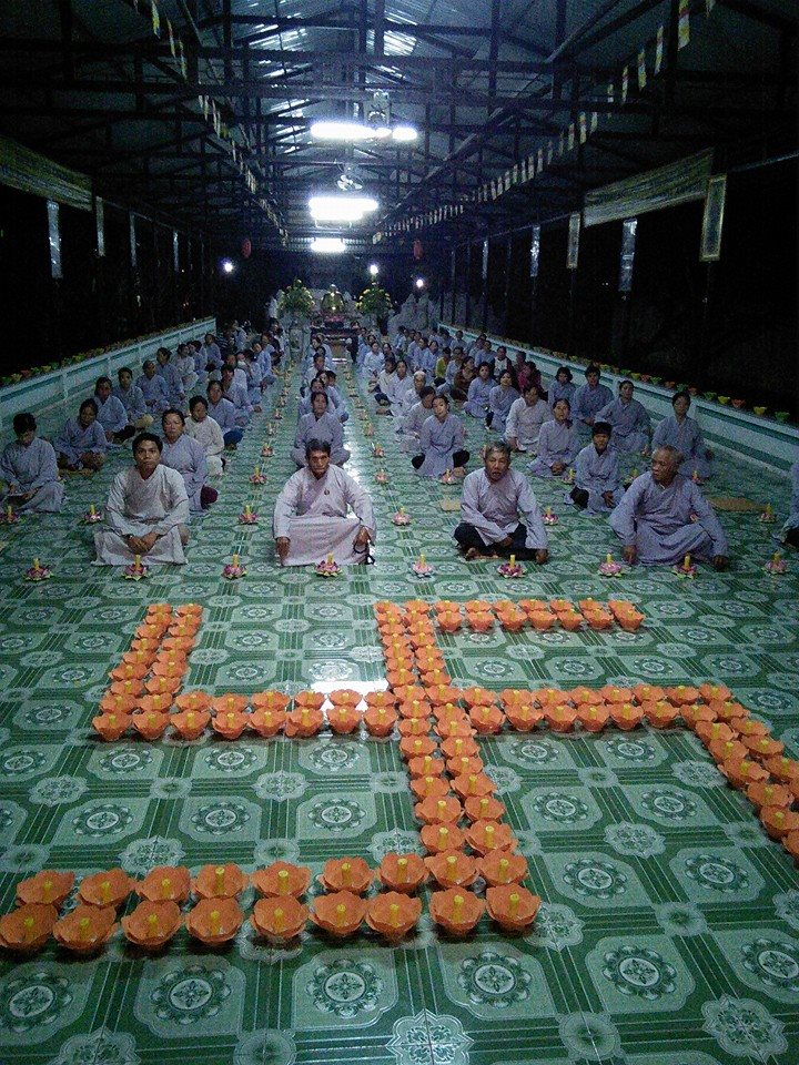 Khánh Hòa:  Chùa Sắc tứ Minh Thiện đêm Hoa đăng kính mừng Khánh đản Phật A Di Đà