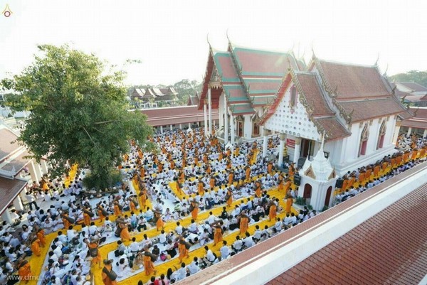 Thái Lan: Hình ảnh Tu viện Wat Phra Dhammakaya tổ chức cuộc Hành hương vì hòa bình