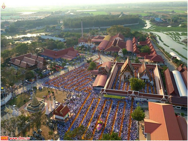 Thái Lan: Hình ảnh Tu viện Wat Phra Dhammakaya tổ chức cuộc Hành hương vì hòa bình