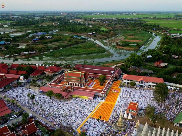 Thái Lan: Hình ảnh Tu viện Wat Phra Dhammakaya tổ chức cuộc Hành hương vì hòa bình