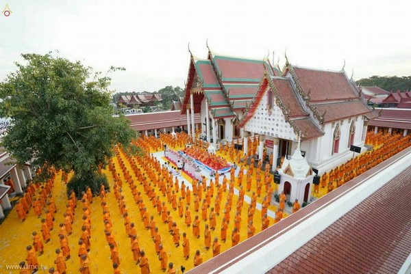 Thái Lan: Hình ảnh Tu viện Wat Phra Dhammakaya tổ chức cuộc Hành hương vì hòa bình