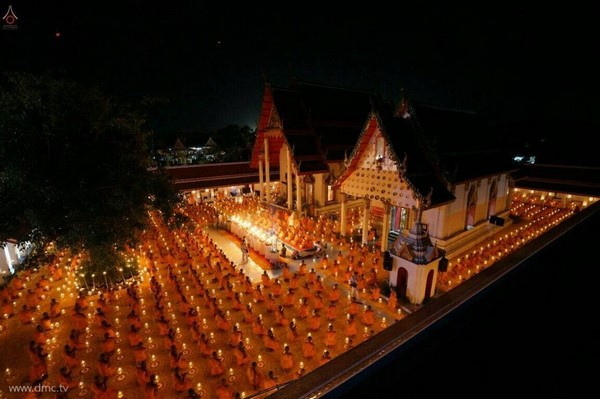 Thái Lan: Hình ảnh Tu viện Wat Phra Dhammakaya tổ chức cuộc Hành hương vì hòa bình