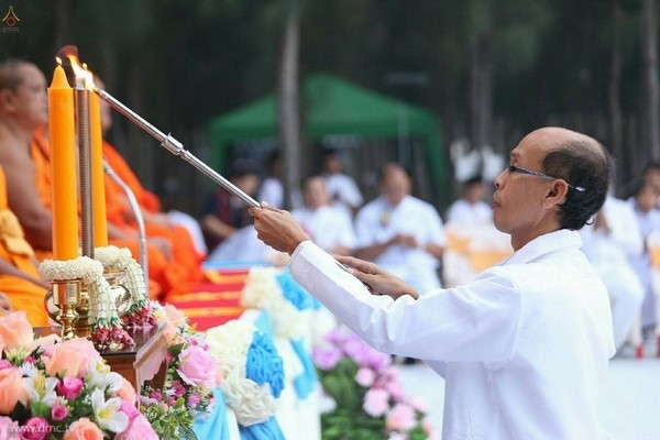 Thái Lan: Hình ảnh Tu viện Wat Phra Dhammakaya tổ chức cuộc Hành hương vì hòa bình