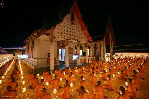 Thái Lan: Hình ảnh Tu viện Wat Phra Dhammakaya tổ chức cuộc Hành hương vì hòa bình