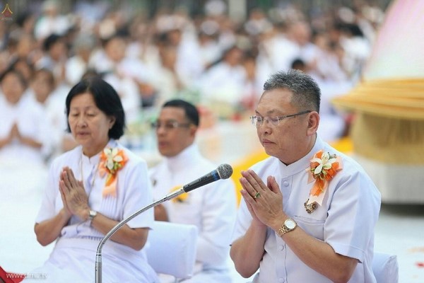 Thái Lan: Hình ảnh Tu viện Wat Phra Dhammakaya tổ chức cuộc Hành hương vì hòa bình