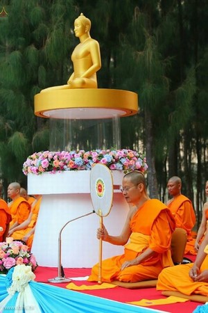 Thái Lan: Hình ảnh Tu viện Wat Phra Dhammakaya tổ chức cuộc Hành hương vì hòa bình