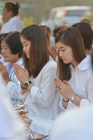 Thái Lan: Hình ảnh Tu viện Wat Phra Dhammakaya tổ chức cuộc Hành hương vì hòa bình