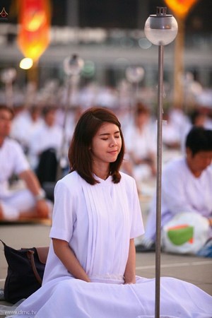 Thái Lan: Chùm ảnh thiêng liêng lễ Magha Puja tại tu viện Wat Dhammakaya