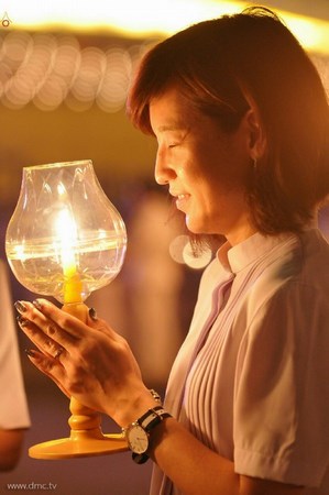 Thái Lan: Chùm ảnh thiêng liêng lễ Magha Puja tại tu viện Wat Dhammakaya
