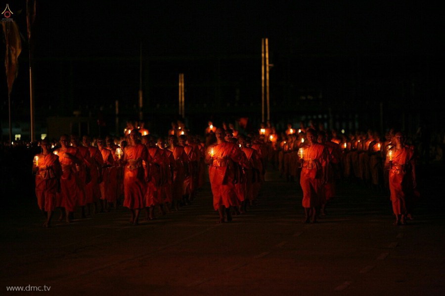 Thái Lan: Chùm ảnh thiêng liêng lễ Magha Puja tại tu viện Wat Dhammakaya