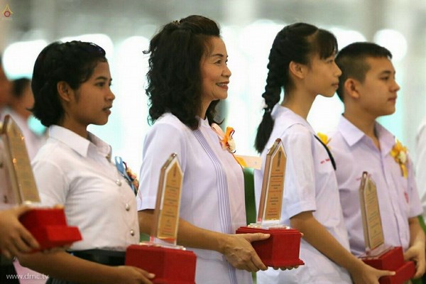 Thái Lan: Chùm ảnh thiêng liêng lễ Magha Puja tại tu viện Wat Dhammakaya