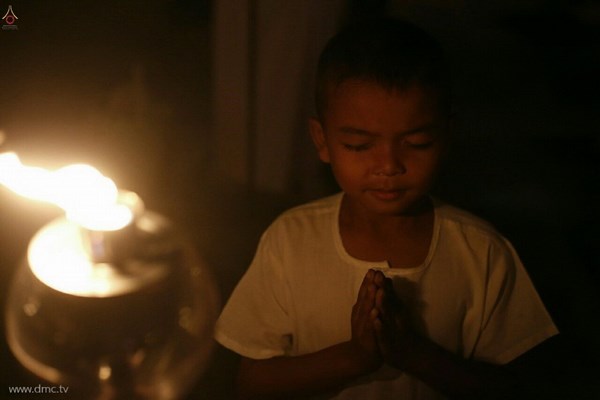 Thái Lan: Chùm ảnh thiêng liêng lễ Magha Puja tại tu viện Wat Dhammakaya