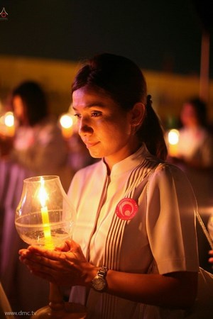 Thái Lan: Chùm ảnh thiêng liêng lễ Magha Puja tại tu viện Wat Dhammakaya