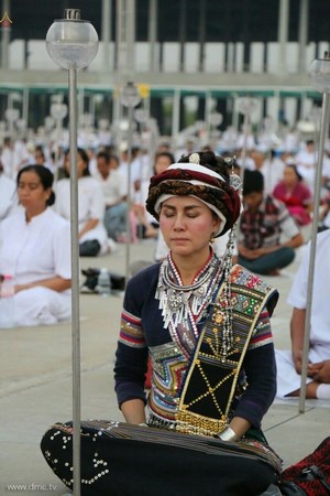 Thái Lan: Chùm ảnh thiêng liêng lễ Magha Puja tại tu viện Wat Dhammakaya
