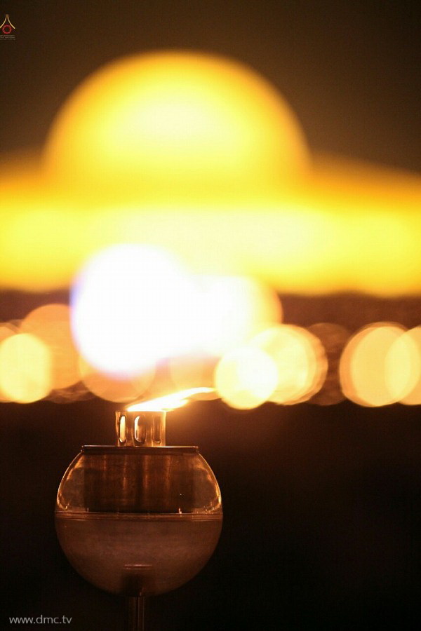 Thái Lan: Chùm ảnh thiêng liêng lễ Magha Puja tại tu viện Wat Dhammakaya
