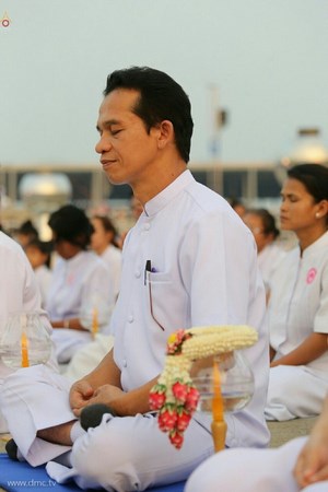 Thái Lan: Chùm ảnh thiêng liêng lễ Magha Puja tại tu viện Wat Dhammakaya