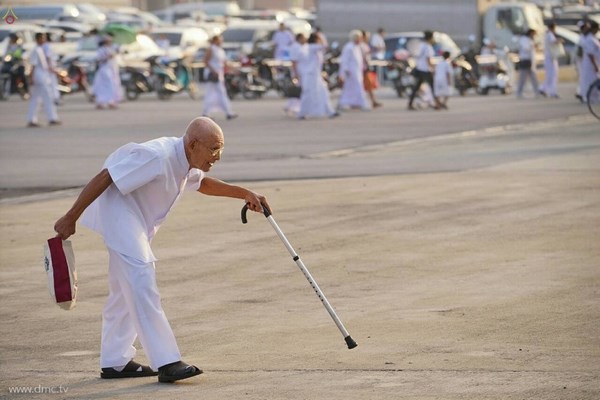 Thái Lan: Chùm ảnh thiêng liêng lễ Magha Puja tại tu viện Wat Dhammakaya