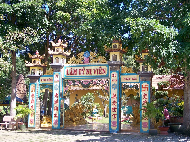Chùa Bánh Xèo có một không hai ở Vũng Tàu