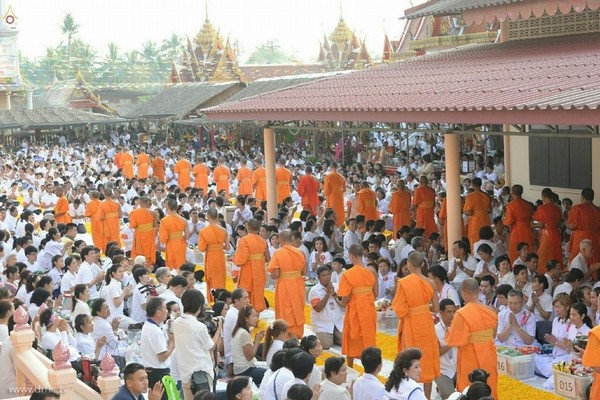 Thái Lan: Chùm ảnh diễu hành quanh Phố phường dịp kỷ niệm ngày Phật Thành đạo