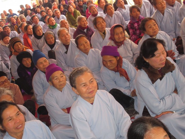 Thái Bình: Phật tử về chùa An Phú quy y Tam Bảo