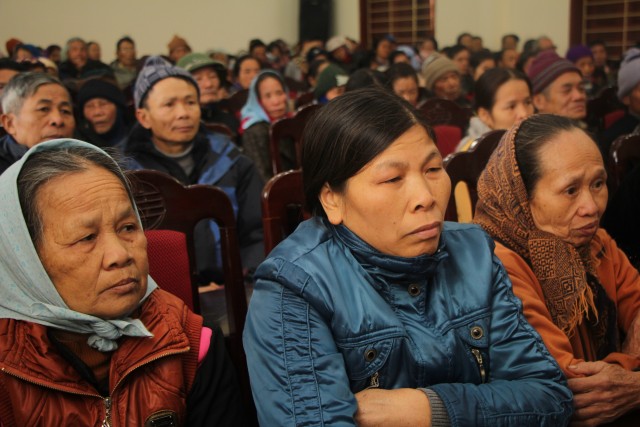 TT.Thích Thanh Định trao quà Tết tới người nghèo, bệnh nhân phong