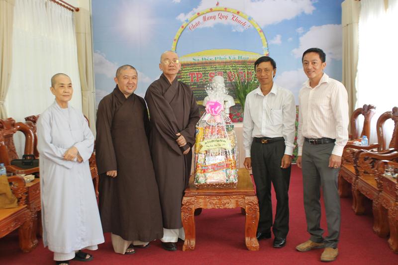 Phật Giáo Sa Đéc: Chúc Tết Lãnh Đạo Thành Phố