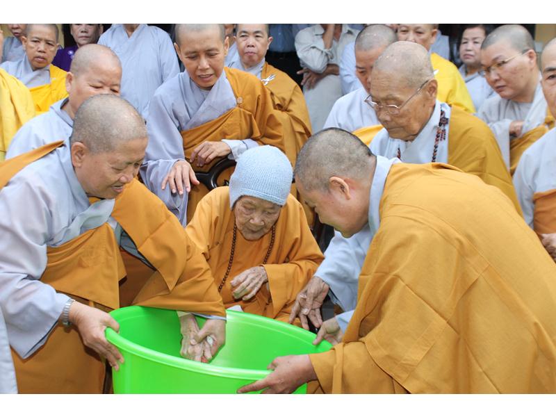 Phật Giáo Sa Đéc: Đặt Đá Xây Dựng Nhà Tổ Ni - Chùa Phước Huệ