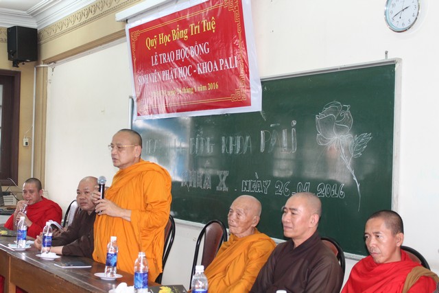 TP.Hồ Chí Minh: Trao tặng 27 suất học bổng khoa Pali