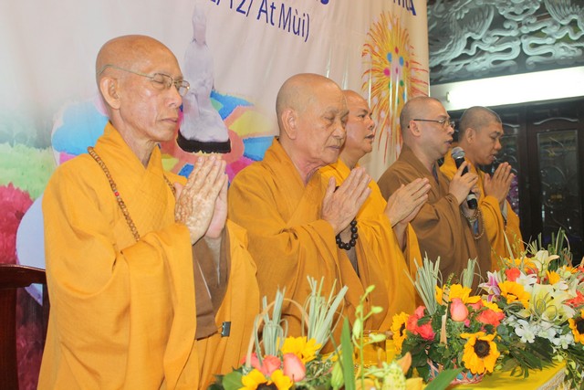 TP.Hồ Chí Minh: Quan Âm Tu Viện tổng kết phật sự 2015