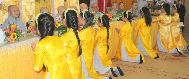 TP.Hồ Chí Minh: Quan Âm Tu Viện tổng kết phật sự 2015