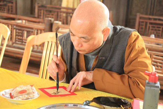 Thái Bình: Không khí đón Xuân tại chùa Từ Xuyên trong ngày Mồng Một Tết