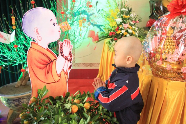 Thái Bình: Không khí đón Xuân tại chùa Từ Xuyên trong ngày Mồng Một Tết