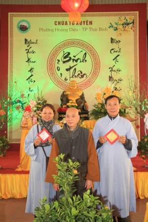 Thái Bình: Không khí đón Xuân tại chùa Từ Xuyên trong ngày Mồng Một Tết