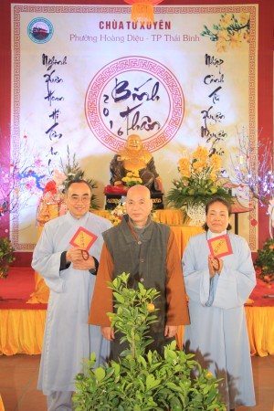 Thái Bình: Không khí đón Xuân tại chùa Từ Xuyên trong ngày Mồng Một Tết