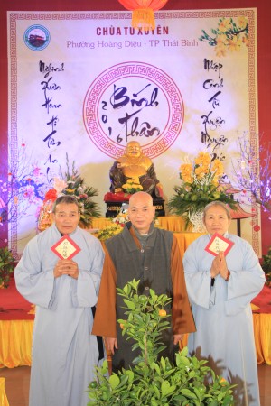 Thái Bình: Không khí đón Xuân tại chùa Từ Xuyên trong ngày Mồng Một Tết