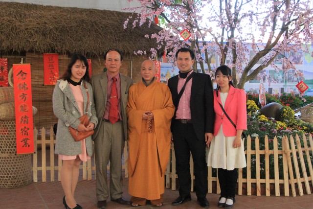 Thái Bình: Không khí đón Xuân tại chùa Từ Xuyên trong ngày Mồng Một Tết