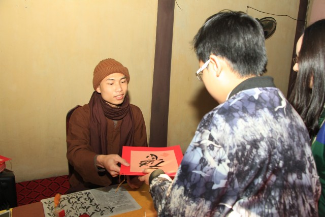 Thái Bình: Không khí đón Xuân tại chùa Từ Xuyên trong ngày Mồng Một Tết