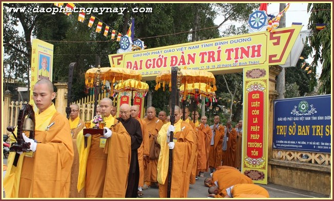 Bình Dương: Đại Giới Đàn Trí Tịnh - Ngày thứ 2 : Giới tử phát lồ sám hối và thọ giới