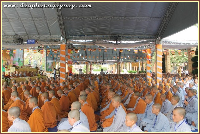 Bình Dương: Đại Giới Đàn Trí Tịnh - Ngày thứ 2 : Giới tử phát lồ sám hối và thọ giới