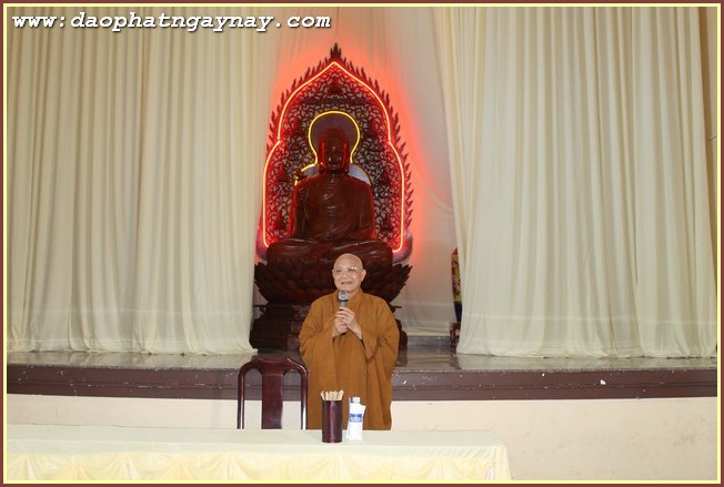 Bình Dương: Đại Giới Đàn Trí Tịnh - Ngày thứ 2 : Giới tử phát lồ sám hối và thọ giới
