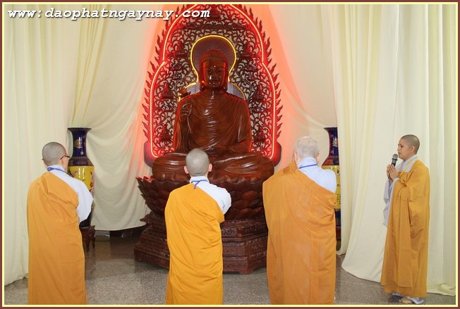 Bình Dương: Đại Giới Đàn Trí Tịnh - Ngày thứ 2 : Giới tử phát lồ sám hối và thọ giới