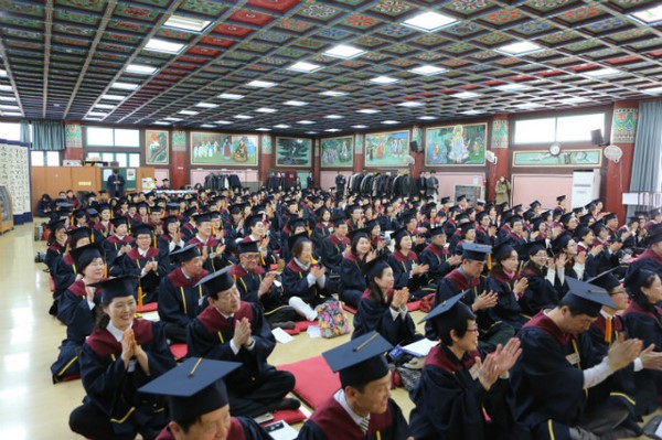Hàn Quốc: Chùm ảnh lễ Tốt nghiệp Đại học Phật giáo Bongeunsa