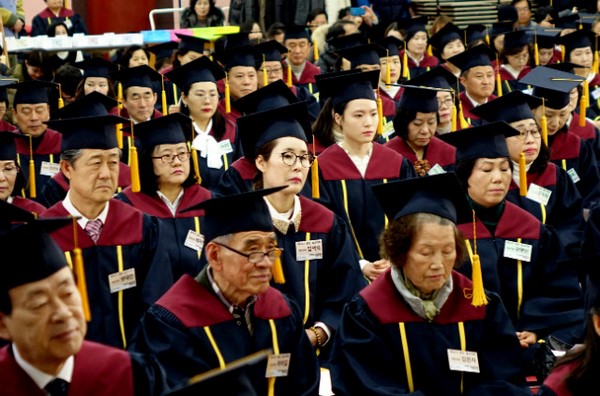 Hàn Quốc: Chùm ảnh lễ Tốt nghiệp Đại học Phật giáo Bongeunsa