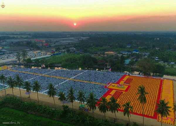 Thái Lan: Hình ảnh Tu viện Dhammakaya tổ chức cuộc Hành hương vì hòa bình (2)