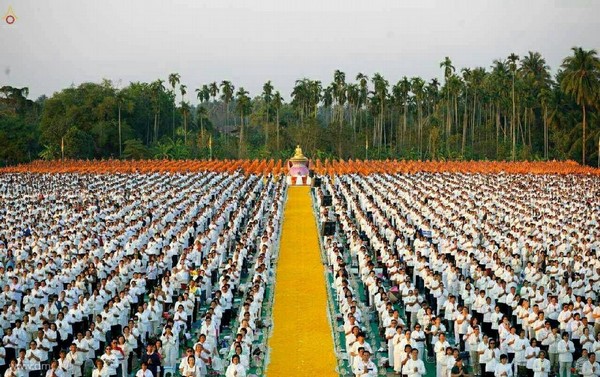 Thái Lan: Hình ảnh Tu viện Dhammakaya tổ chức cuộc Hành hương vì hòa bình (2)