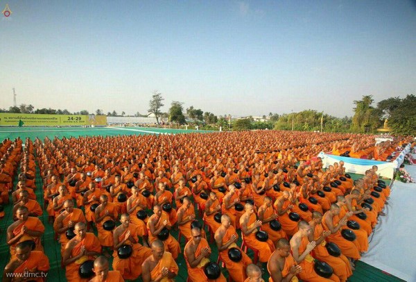 Thái Lan: Hình ảnh Tu viện Dhammakaya tổ chức cuộc Hành hương vì hòa bình (2)