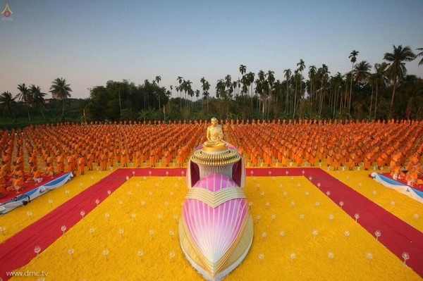 Thái Lan: Hình ảnh Tu viện Dhammakaya tổ chức cuộc Hành hương vì hòa bình (2)